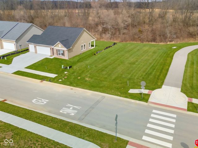 402 Luellen Way, New Castle, IN 47362