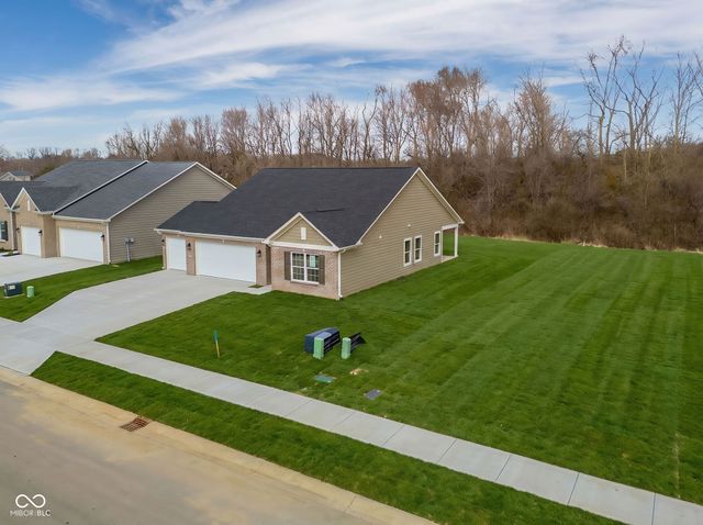 402 Luellen Way, New Castle, IN 47362