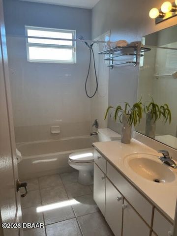 11 Canterbury Woods, Ormond Beach, FL 32174