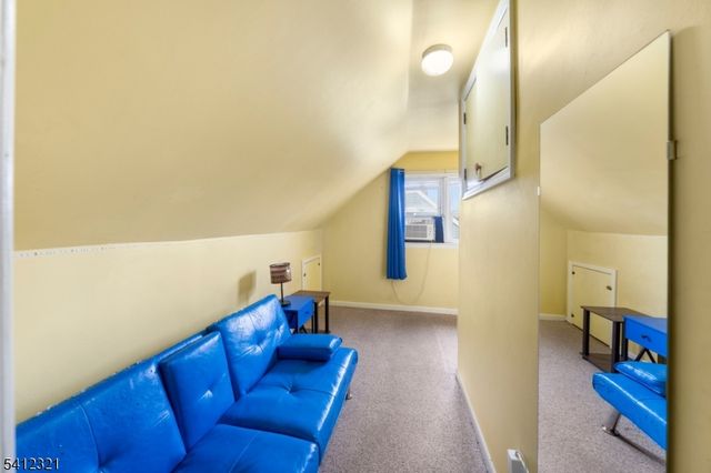 26 Edward Ct, Clifton City, NJ 07011