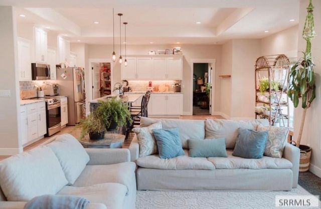 765 N 600 E, Firth, ID 83236