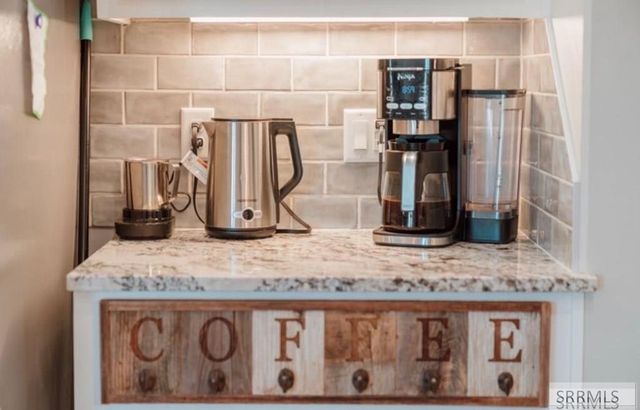 765 N 600 E, Firth, ID 83236