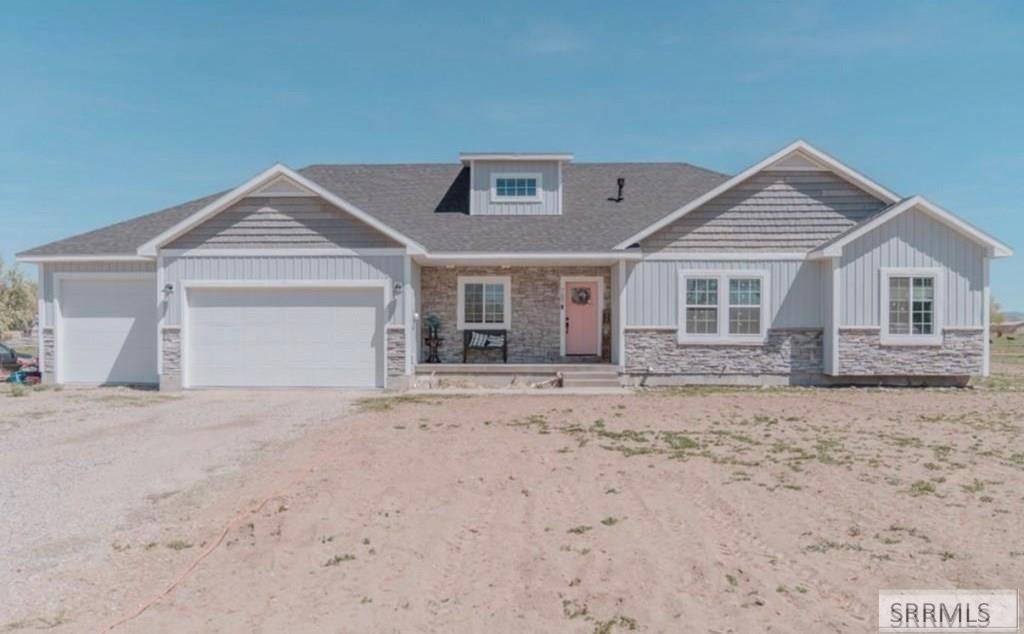 Image 2 of property listing at 765 N 600 E, Firth, ID 83236