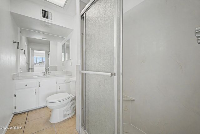 5724 W FAIRMOUNT Avenue, Phoenix, AZ 85031