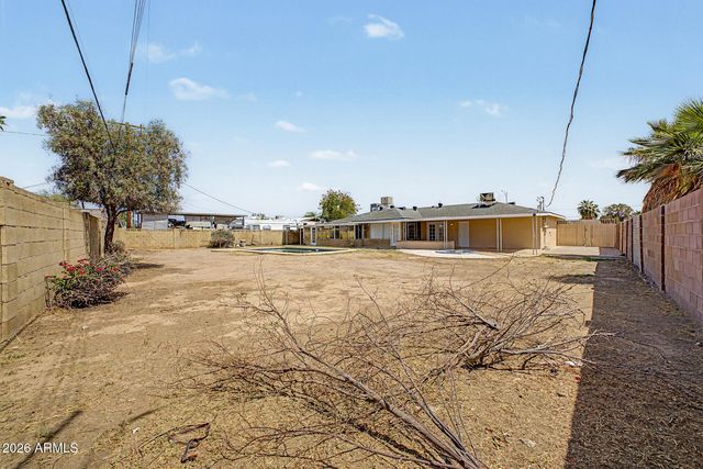 5724 W FAIRMOUNT Avenue, Phoenix, AZ 85031