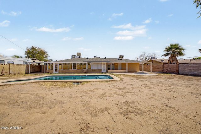 5724 W FAIRMOUNT Avenue, Phoenix, AZ 85031