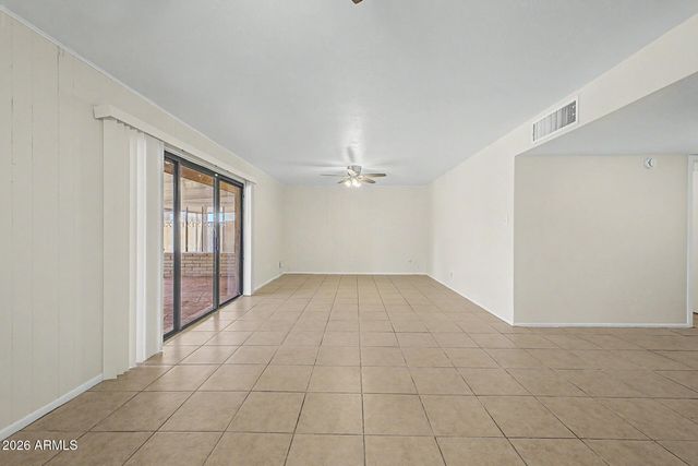 5724 W FAIRMOUNT Avenue, Phoenix, AZ 85031