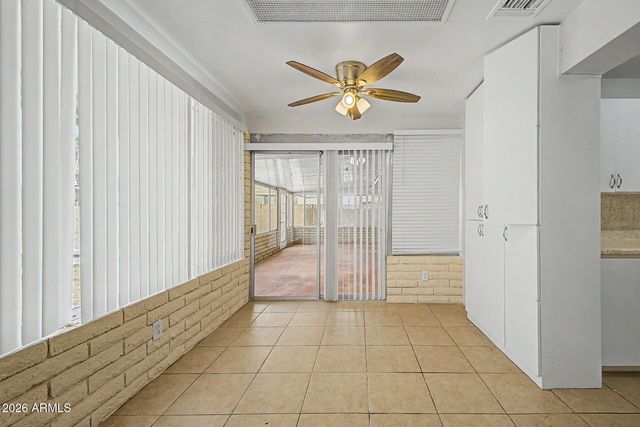 5724 W FAIRMOUNT Avenue, Phoenix, AZ 85031