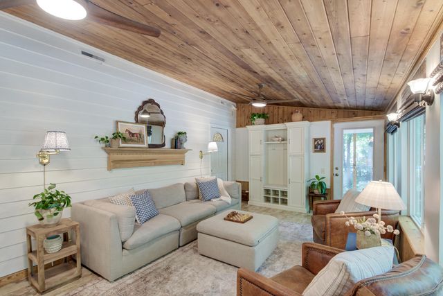 113 Deer Street, Summerville, SC 29485