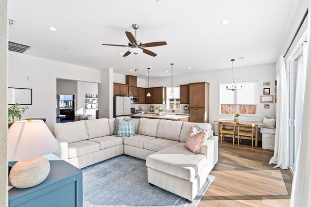 3815 N Berkeley Ave, Turlock, CA 95382