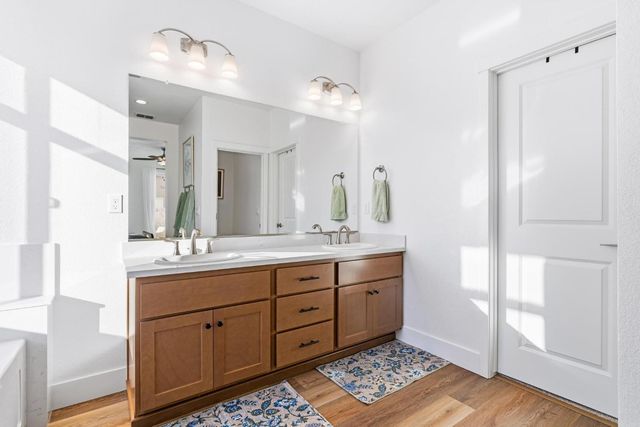 3815 N Berkeley Ave, Turlock, CA 95382