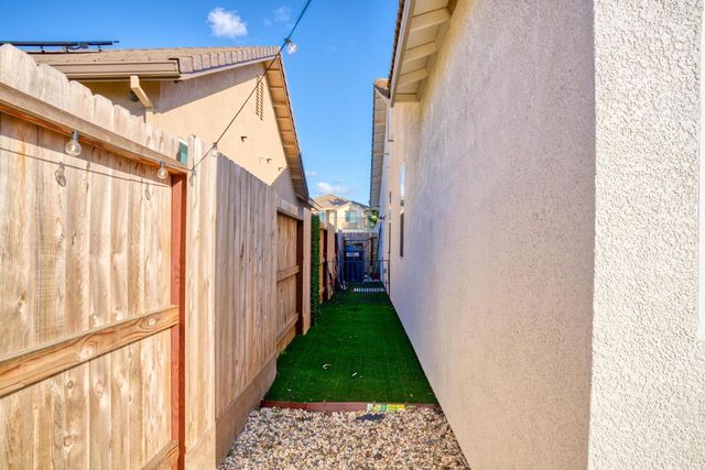 3815 N Berkeley Ave, Turlock, CA 95382