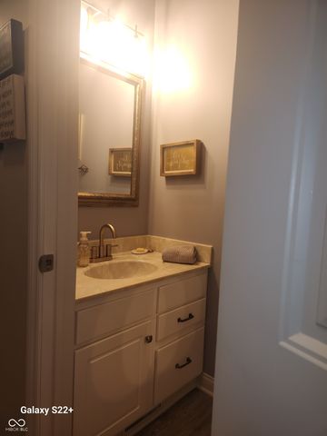 16 Torrey Pine Drive, Brownsburg, IN 46112