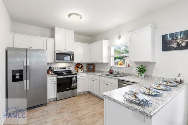 10 Rimes Avenue SE, Ludowici, GA 31316