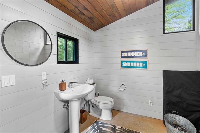 1671 Friar Tuck Road NE, Atlanta, GA 30309