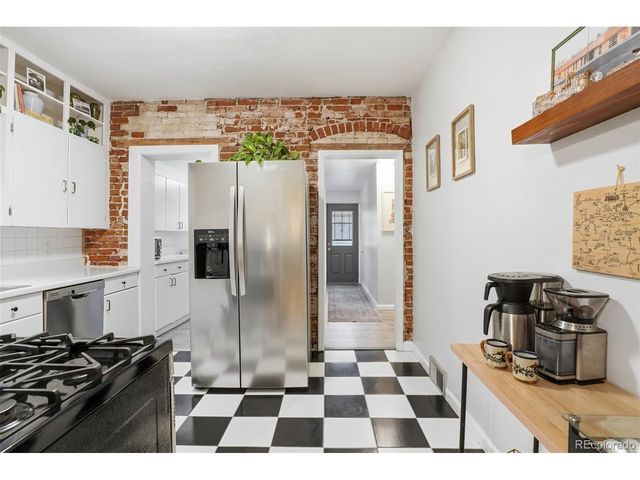 3339 W Moncrieff Pl, Denver, CO 80211