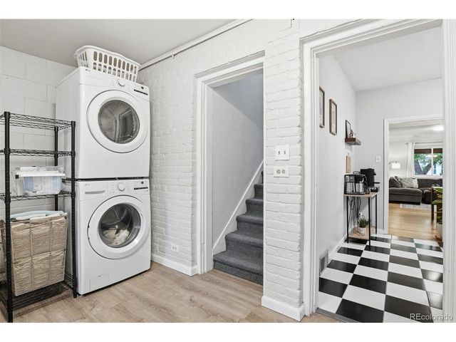 3339 W Moncrieff Pl, Denver, CO 80211