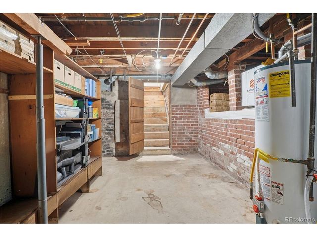 3339 W Moncrieff Pl, Denver, CO 80211