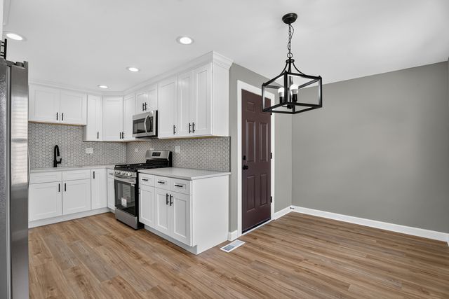 1650 Marquette Road, Joliet, IL 60435