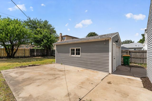 1650 Marquette Road, Joliet, IL 60435