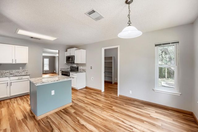 1407 Bullhill CV, Cedar Park, TX 78613
