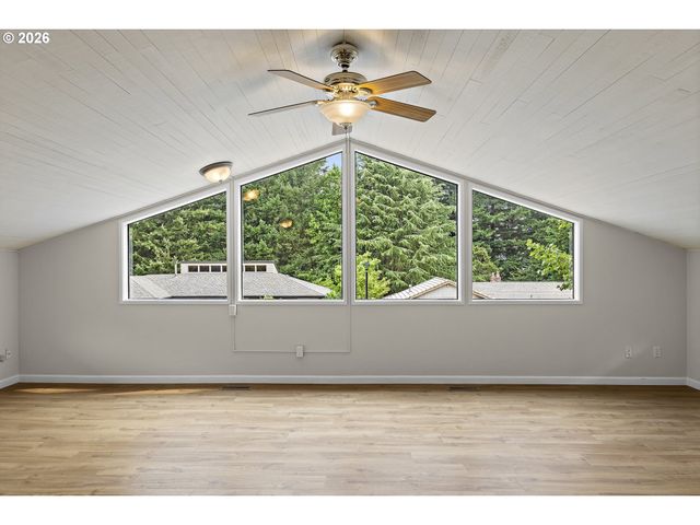 6640 PALOMINO Cir, West Linn, OR 97068