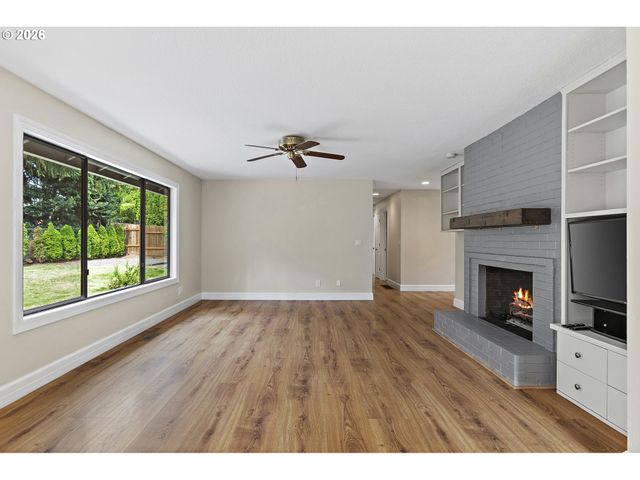6640 PALOMINO Cir, West Linn, OR 97068