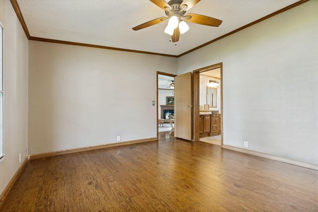 207 Vivian Road, Onalaska, TX 77360