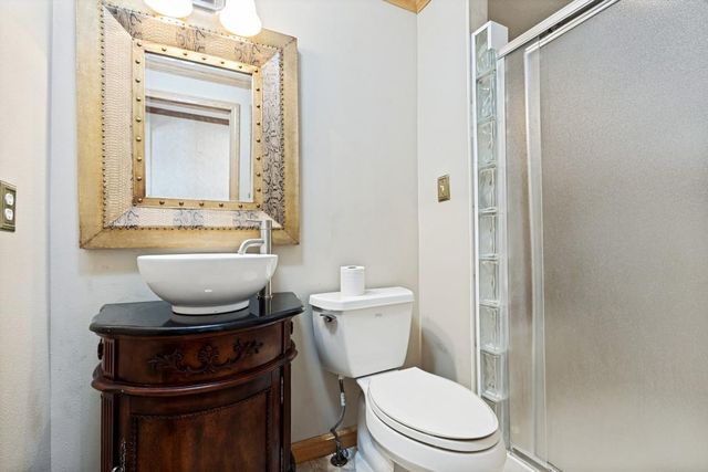 207 Vivian Road, Onalaska, TX 77360