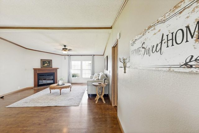 207 Vivian Road, Onalaska, TX 77360