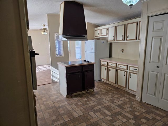 603 Clarks Cv, Van Horn, TX 79855