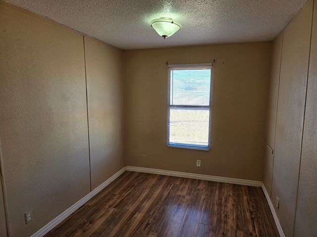 603 Clarks Cv, Van Horn, TX 79855