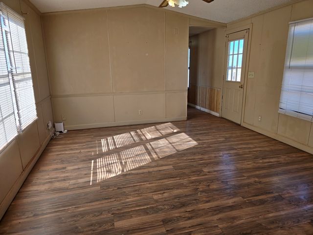 603 Clarks Cv, Van Horn, TX 79855