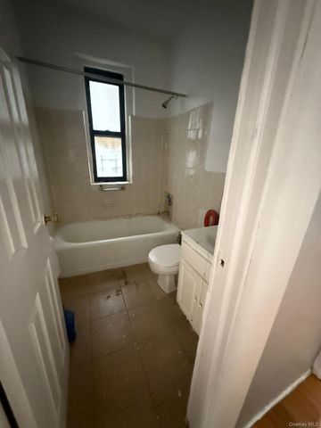 835 Fox Street, Bronx, NY 10459