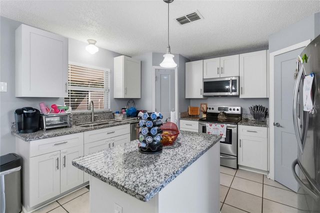 3270 WILD PEPPER COURT, Deltona, FL 32725