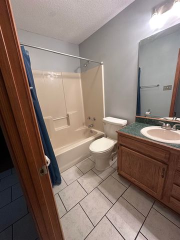 421 Cavaness Dr, Houma, LA 70364