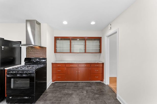 5109 W 58th Street, Edina, MN 55436