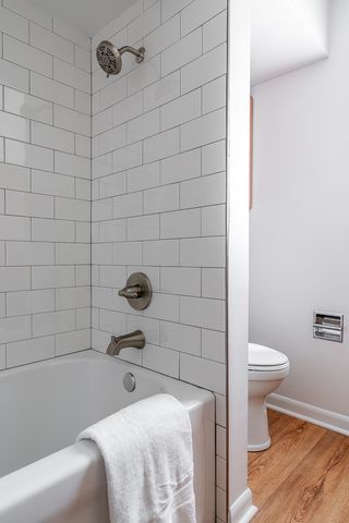 1511 Hillcrest Court, Bettendorf, IA 52722