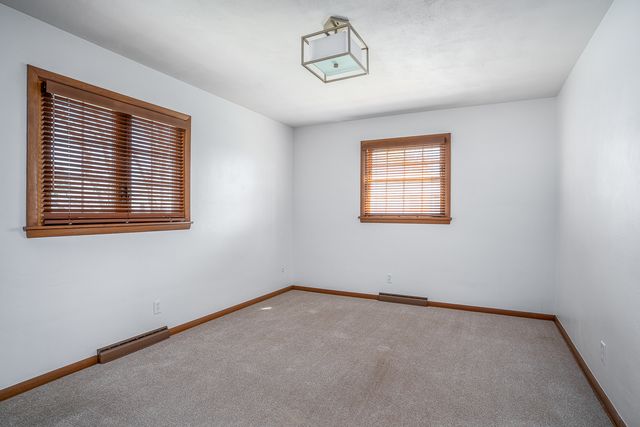 1511 Hillcrest Court, Bettendorf, IA 52722