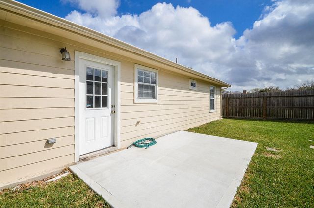 14315 Branchwater Lane, Sugar Land, TX 77498