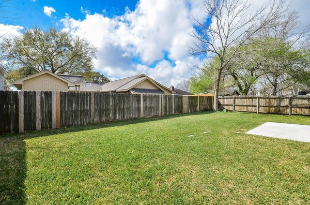 14315 Branchwater Lane, Sugar Land, TX 77498