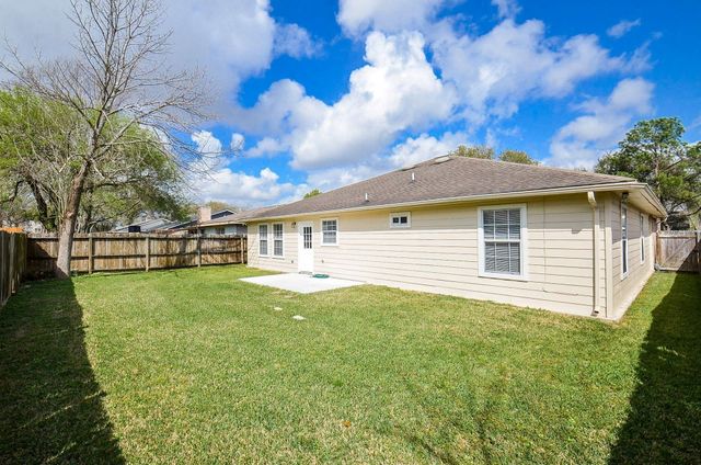 14315 Branchwater Lane, Sugar Land, TX 77498