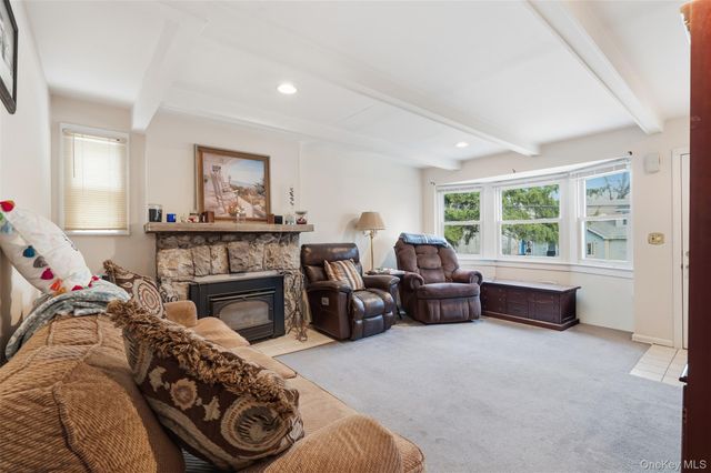 51 Johnson Street, Lake Peekskill, NY 10537