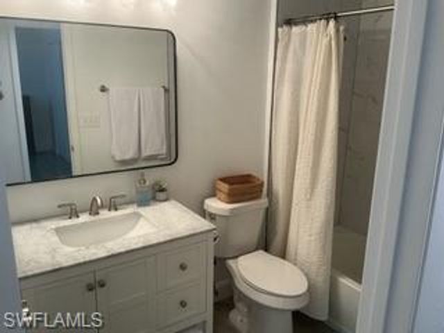 5665 Trailwinds DR 616, Fort Myers, FL 33907