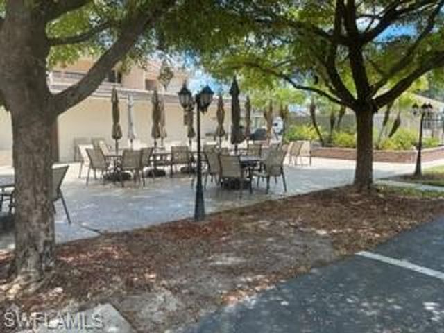 5665 Trailwinds DR 616, Fort Myers, FL 33907