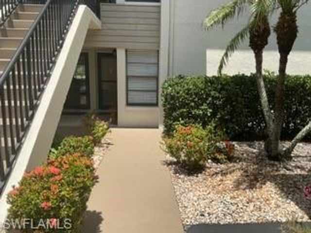5665 Trailwinds DR 616, Fort Myers, FL 33907