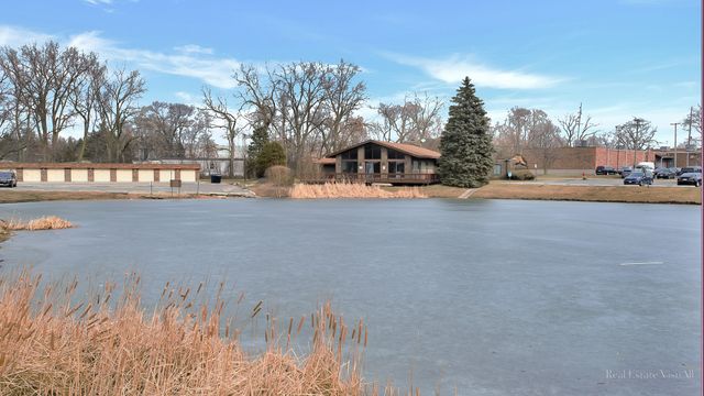 840 Elder Road A405, Homewood, IL 60430