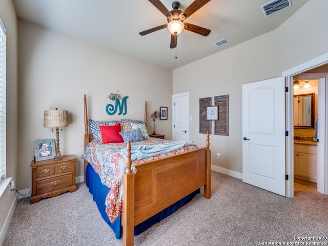 686 ASTRAL PT, Spring Branch, TX 78070