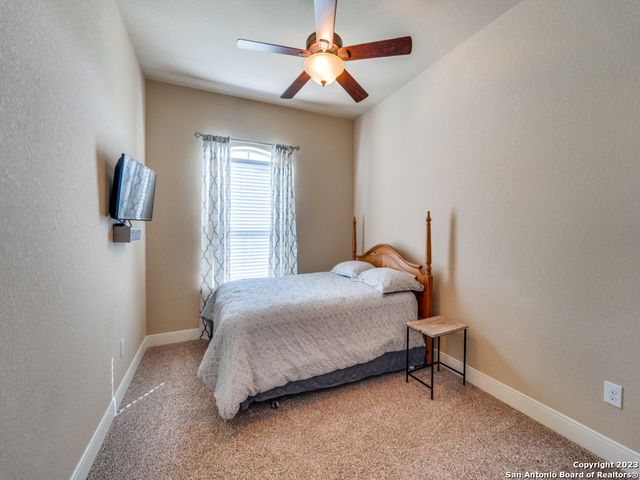 686 ASTRAL PT, Spring Branch, TX 78070