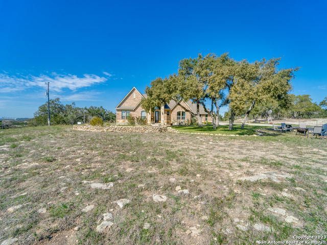 686 ASTRAL PT, Spring Branch, TX 78070